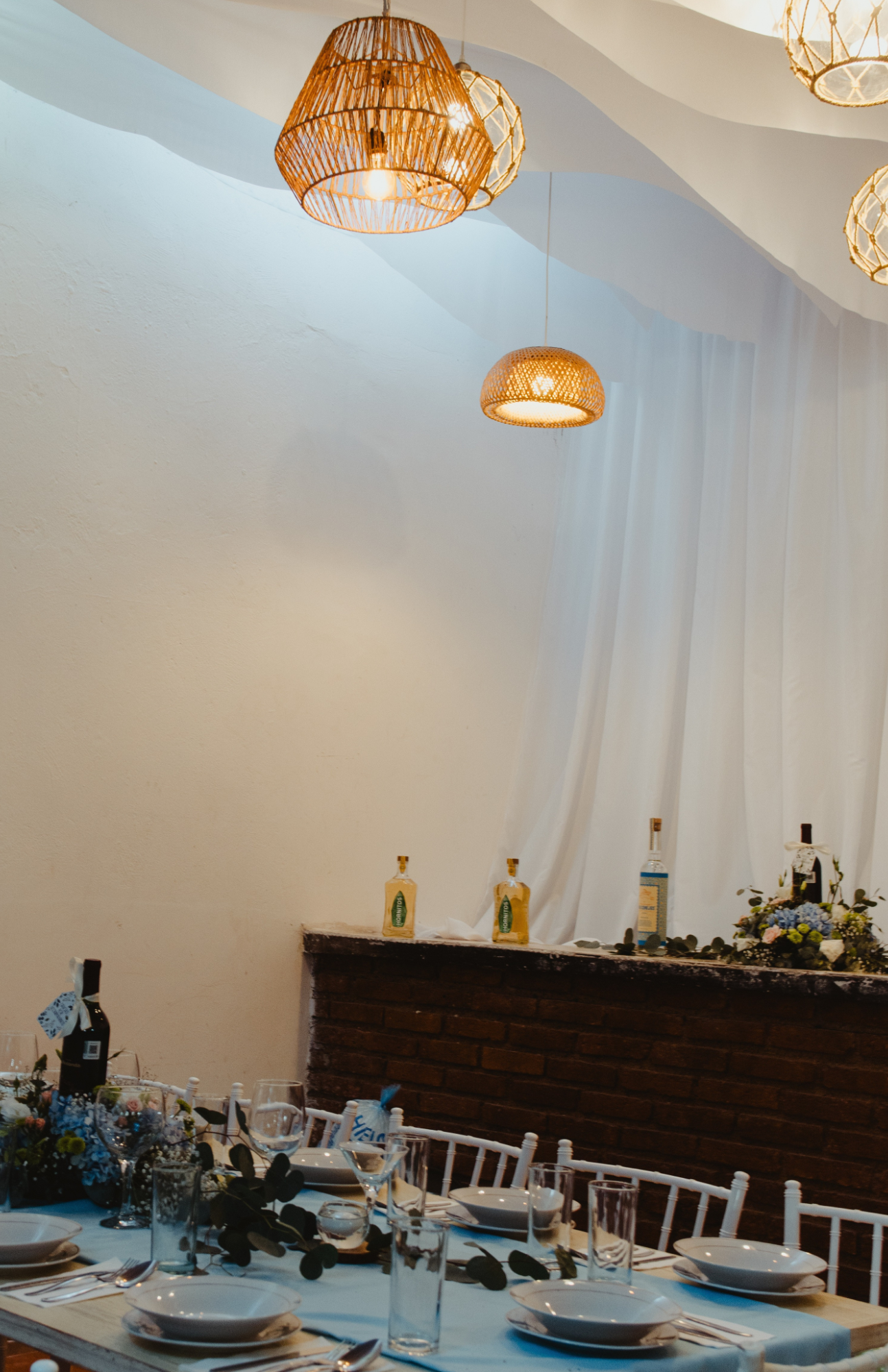 Detalle de mesa en salón